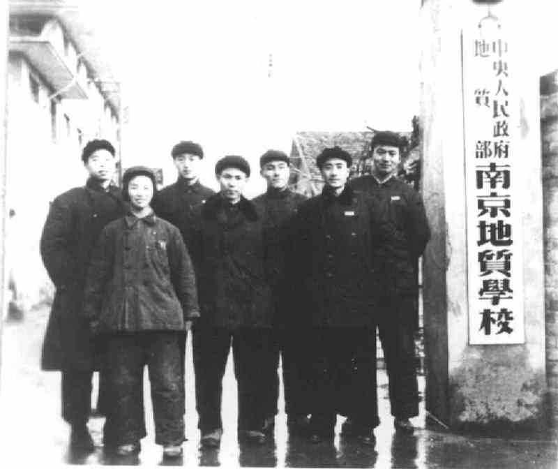 校领导班子与来校视察的领导